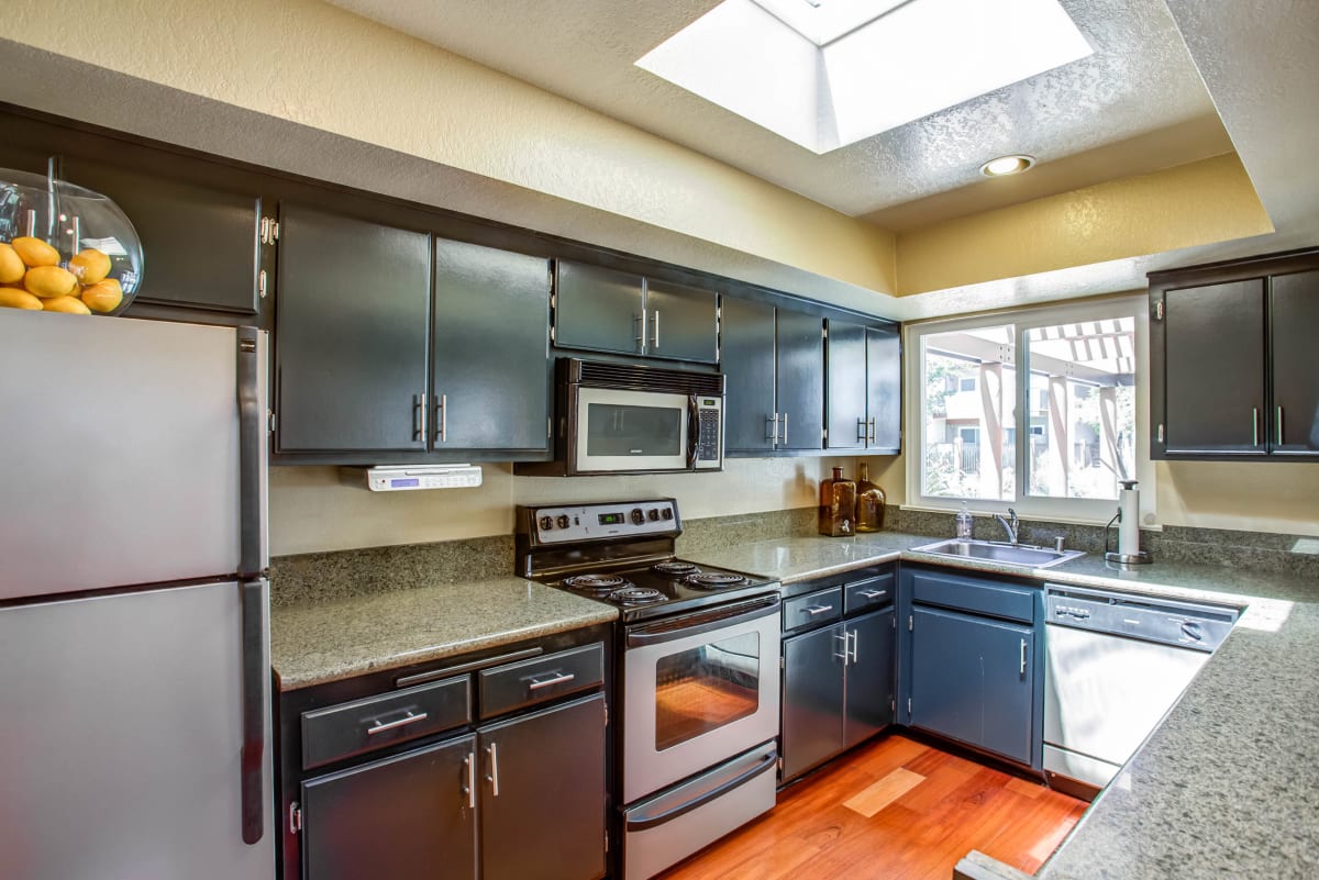 Apartments for Rent in Alameda County Valley Plaza Villages